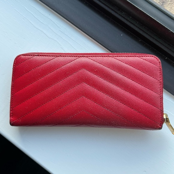 SAINT LAURENT ♡ YSL ♡ Leather Chevron Monogram Zippy Wallet ♡ COA ♡ Red ⁉️ - Picture 5 of 15